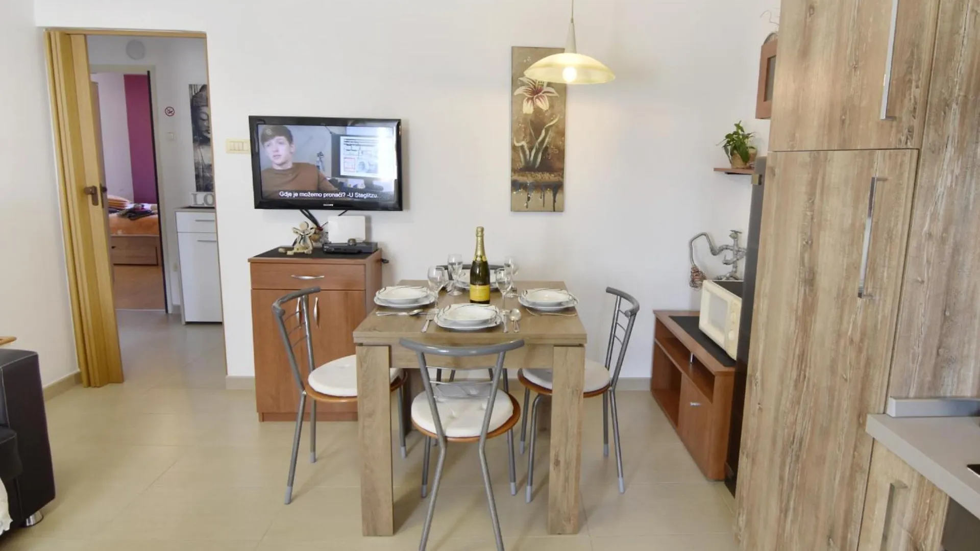 Apartments With Wifi Umag - 22377