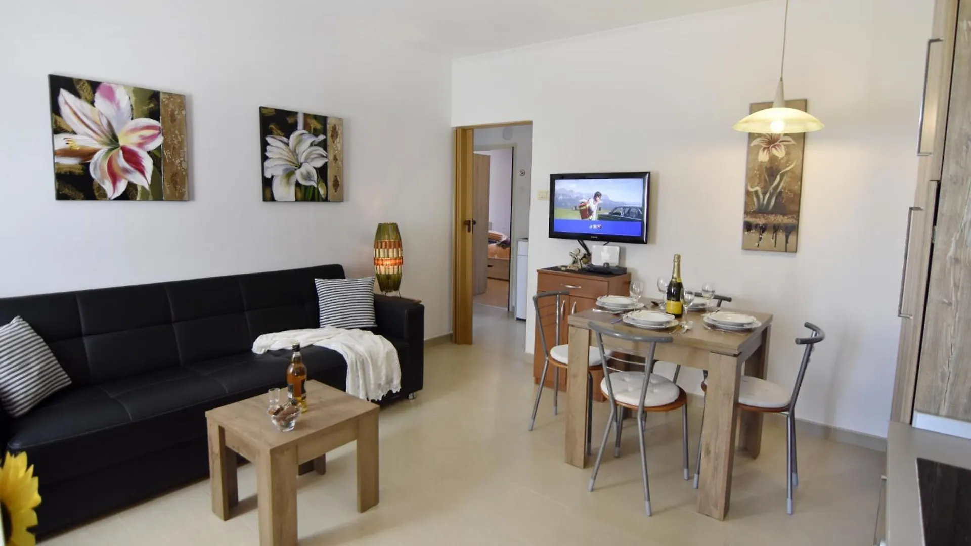 Apartments With Wifi Umag - 22377